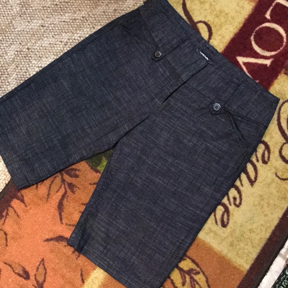 NWOT Michelle Plaid shorts size 11..